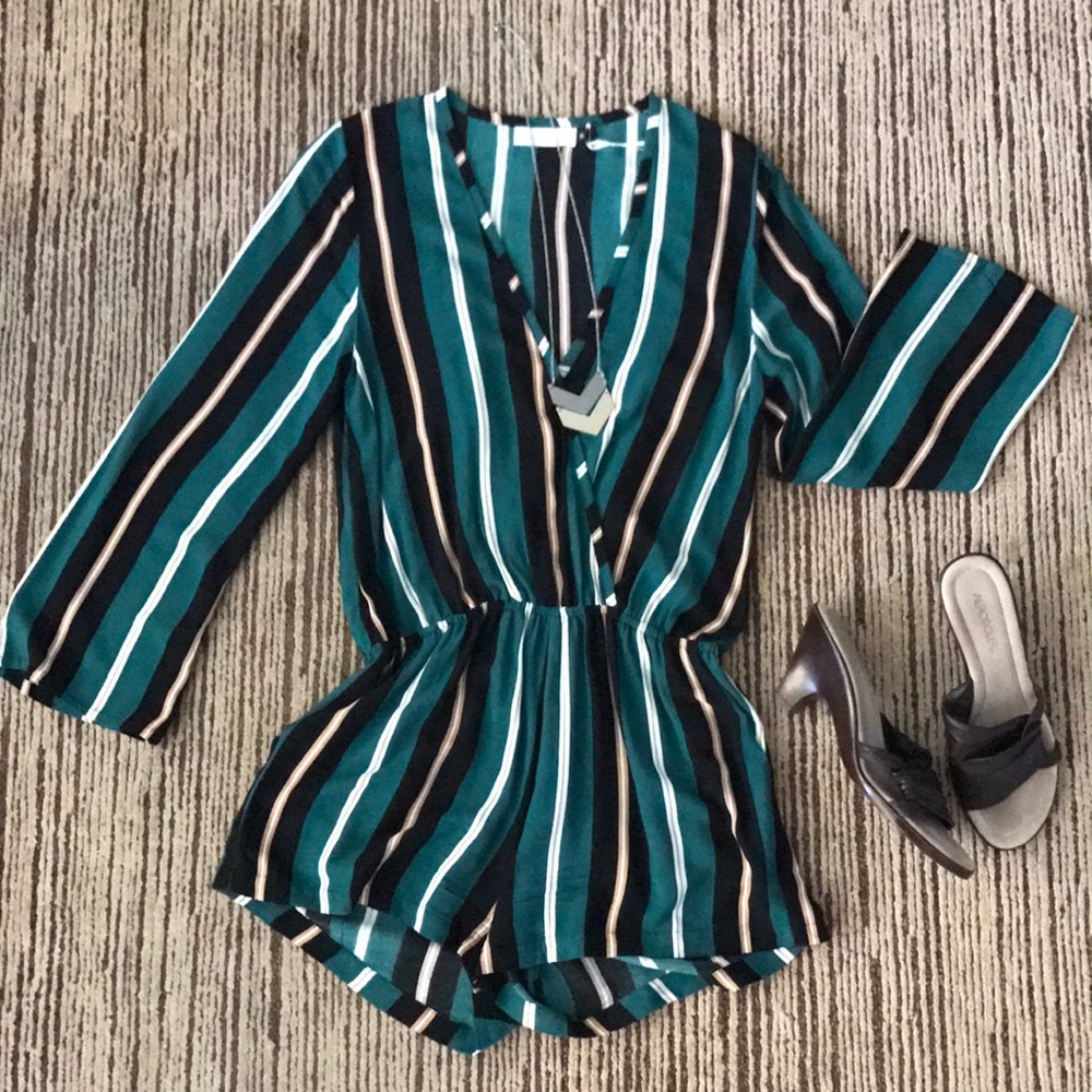 Ava Sky Romper Jayna (Fighting Eel) NWT